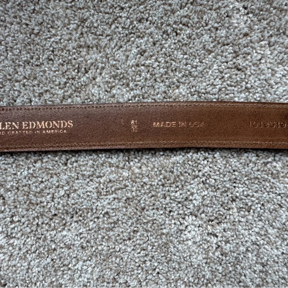 Allen Edmonds Natural Chromexcel Leather Men's Belt Size 32 - Picture 3 of 3